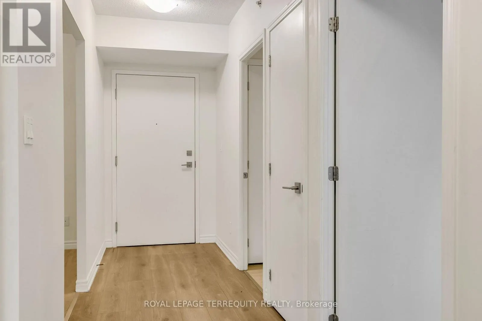 318 - 1 FALAISE ROAD