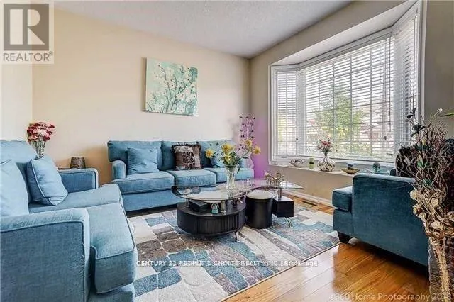 MAIN & 2ND FLOOR - 28 MEANDERING TRAIL E