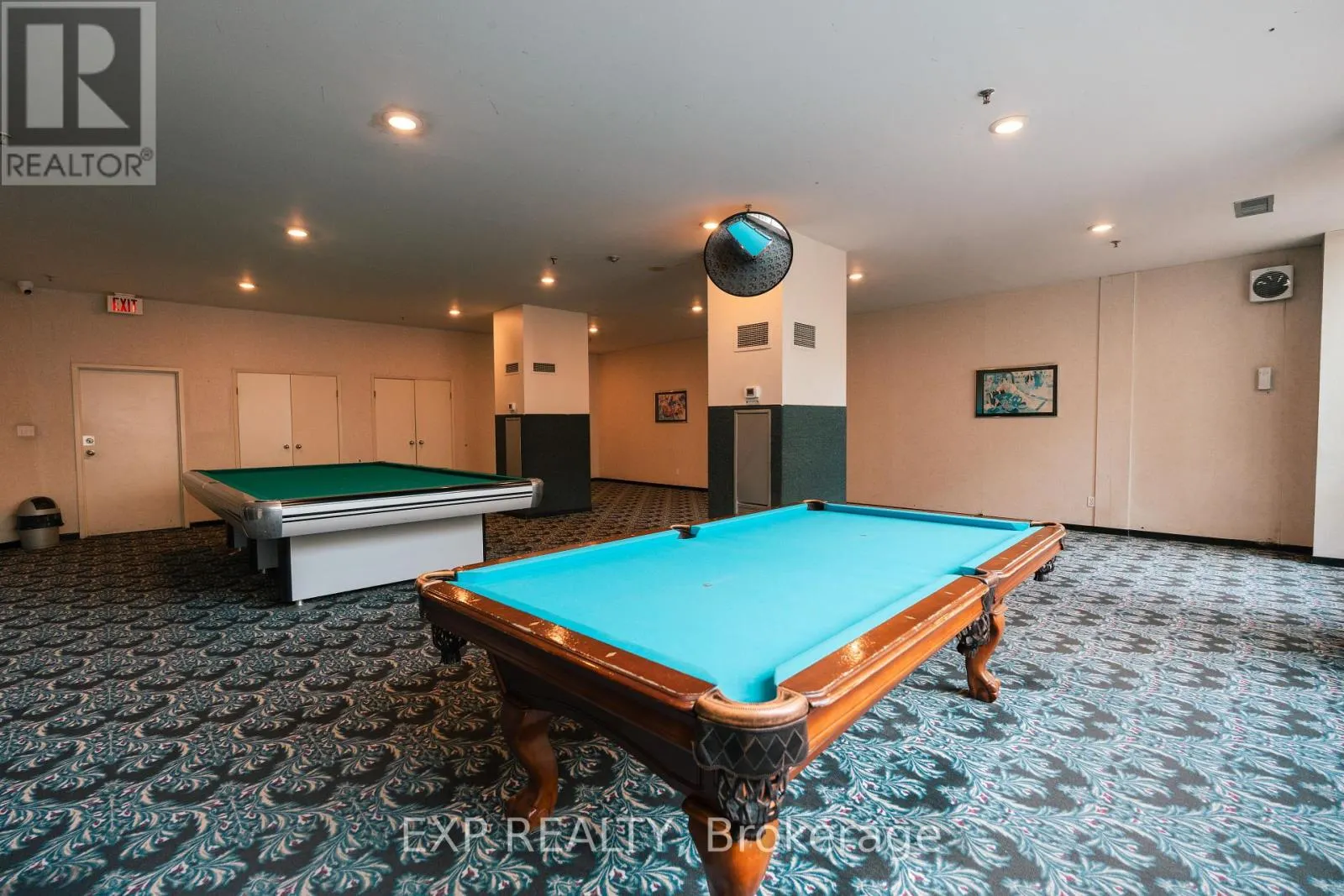 310 - 2550 LAWRENCE AVENUE E