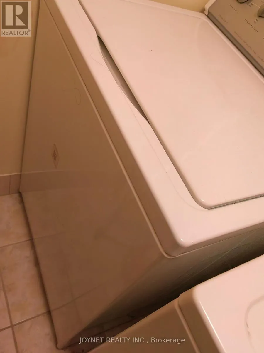 1040 - 25 BAMBURGH CIRCLE