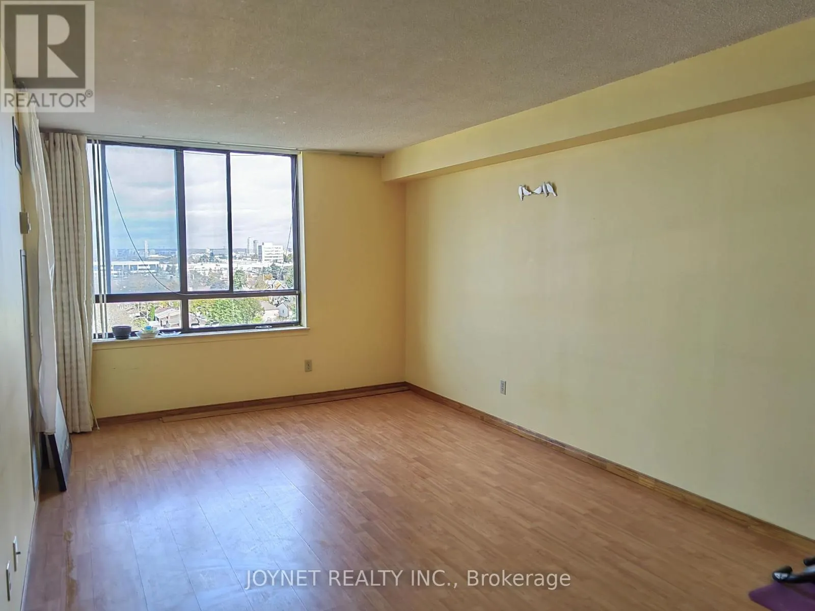 1040 - 25 BAMBURGH CIRCLE