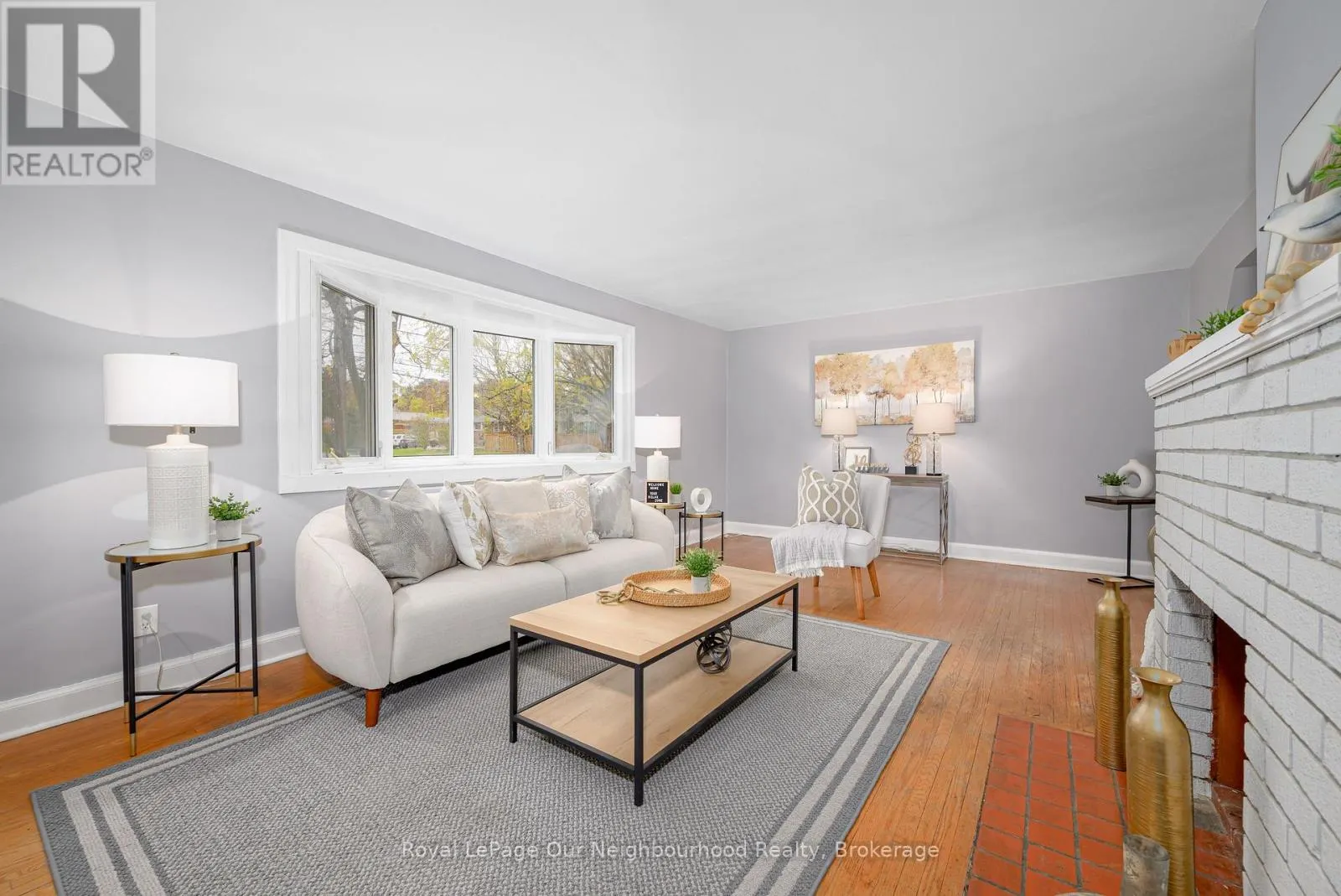 221 LIBERTY STREET N