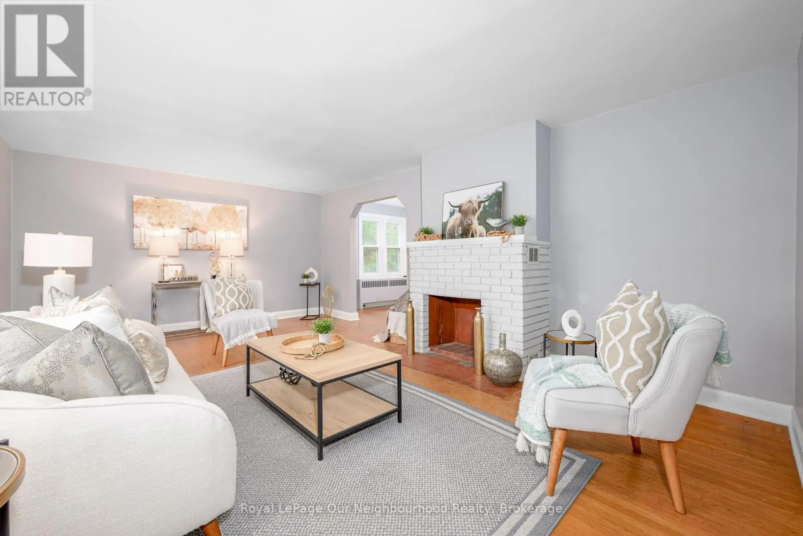 221 LIBERTY STREET N