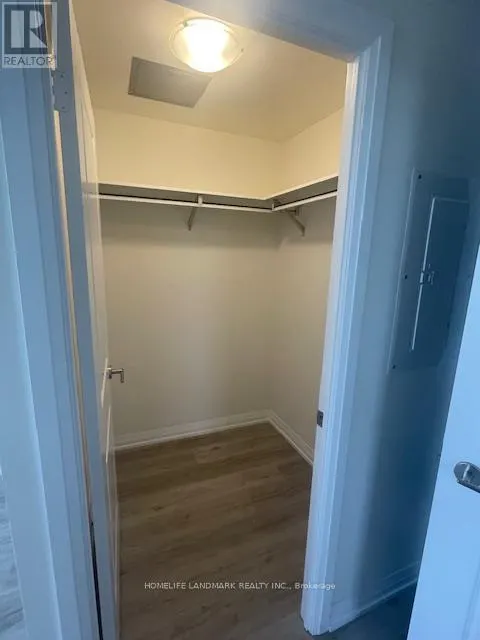 1529 - 3270 SHEPPARD AVENUE E