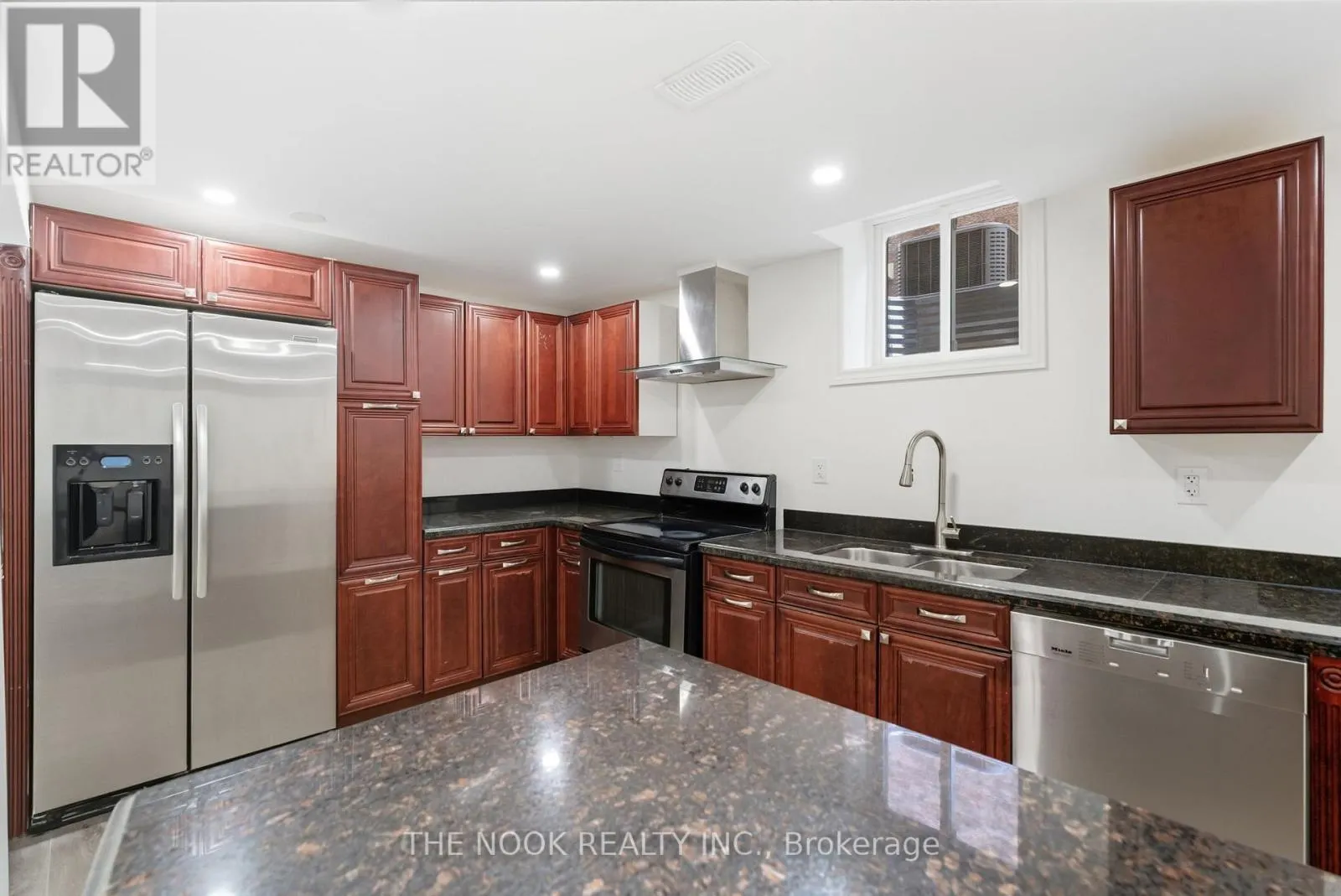 BSMNT - 1941 LYDIA CRESCENT, #BSMNT