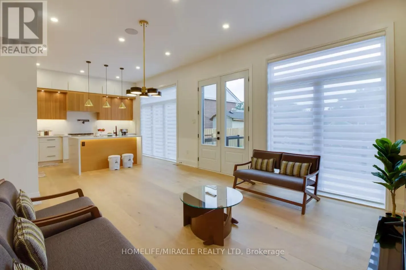 10 STAMFORD SQUARE S