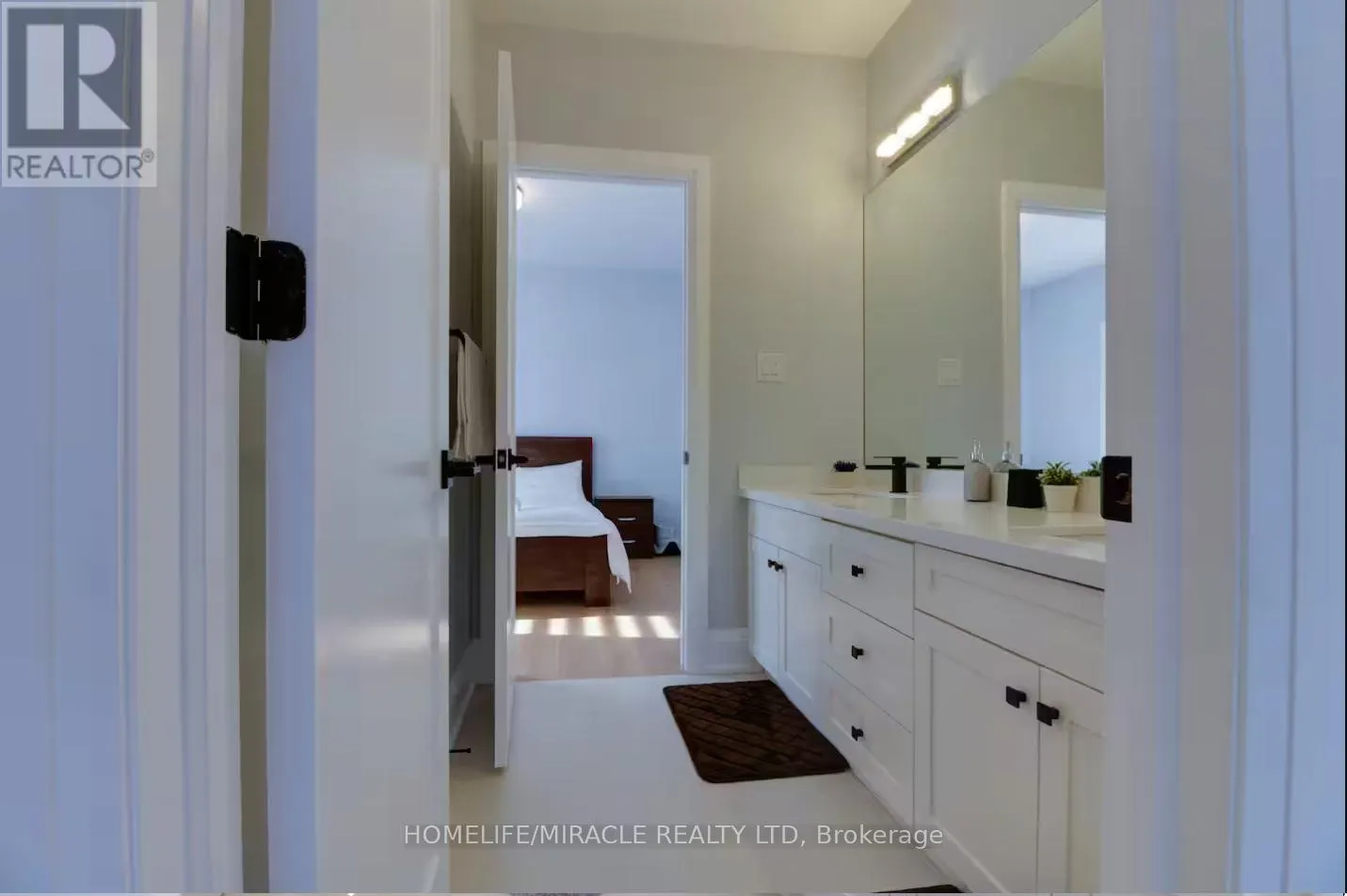 10 STAMFORD SQUARE S