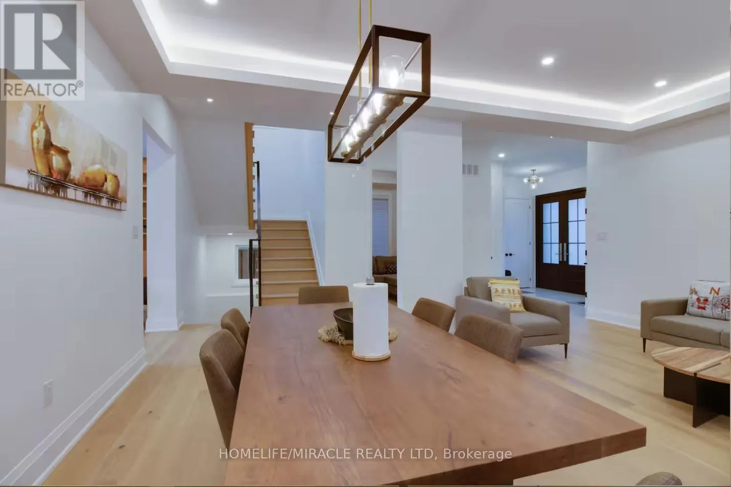 10 STAMFORD SQUARE S