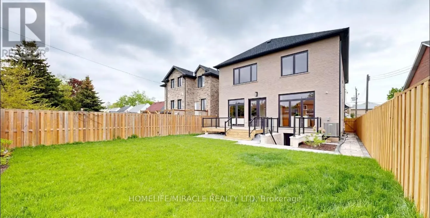 10 STAMFORD SQUARE S