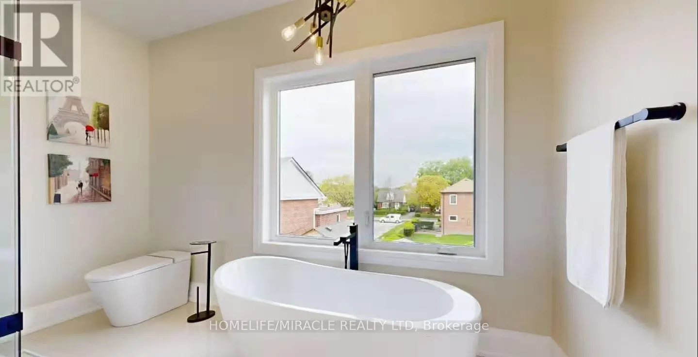 10 STAMFORD SQUARE S