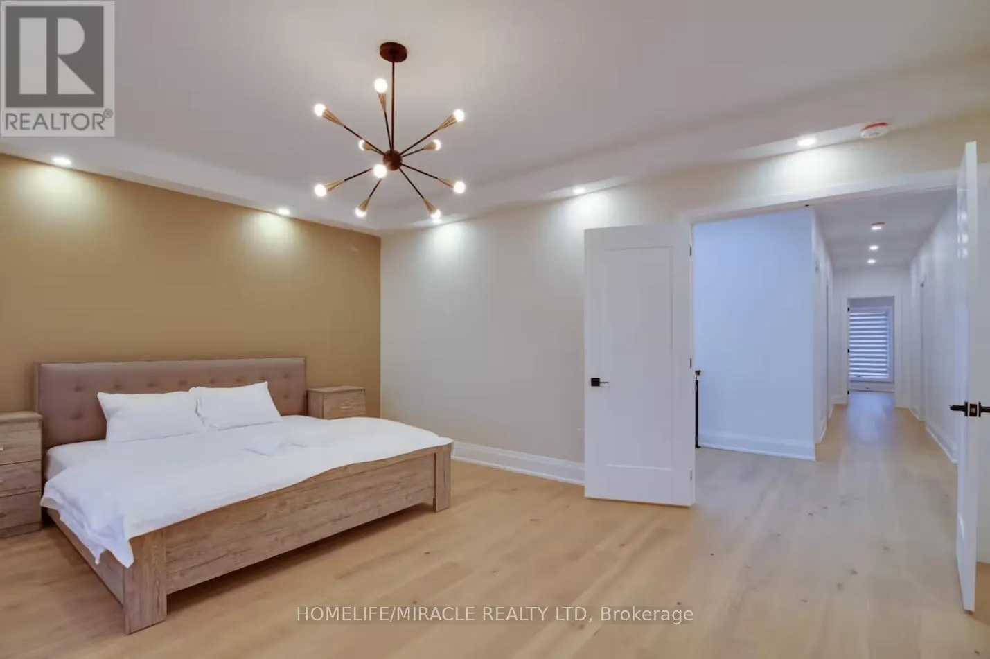 10 STAMFORD SQUARE S