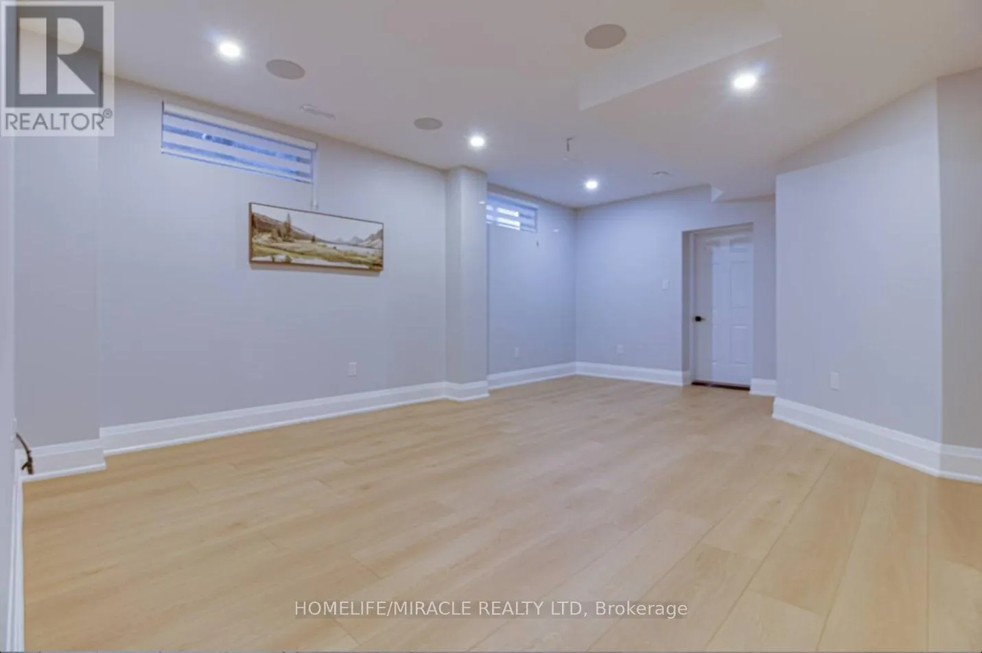 10 STAMFORD SQUARE S