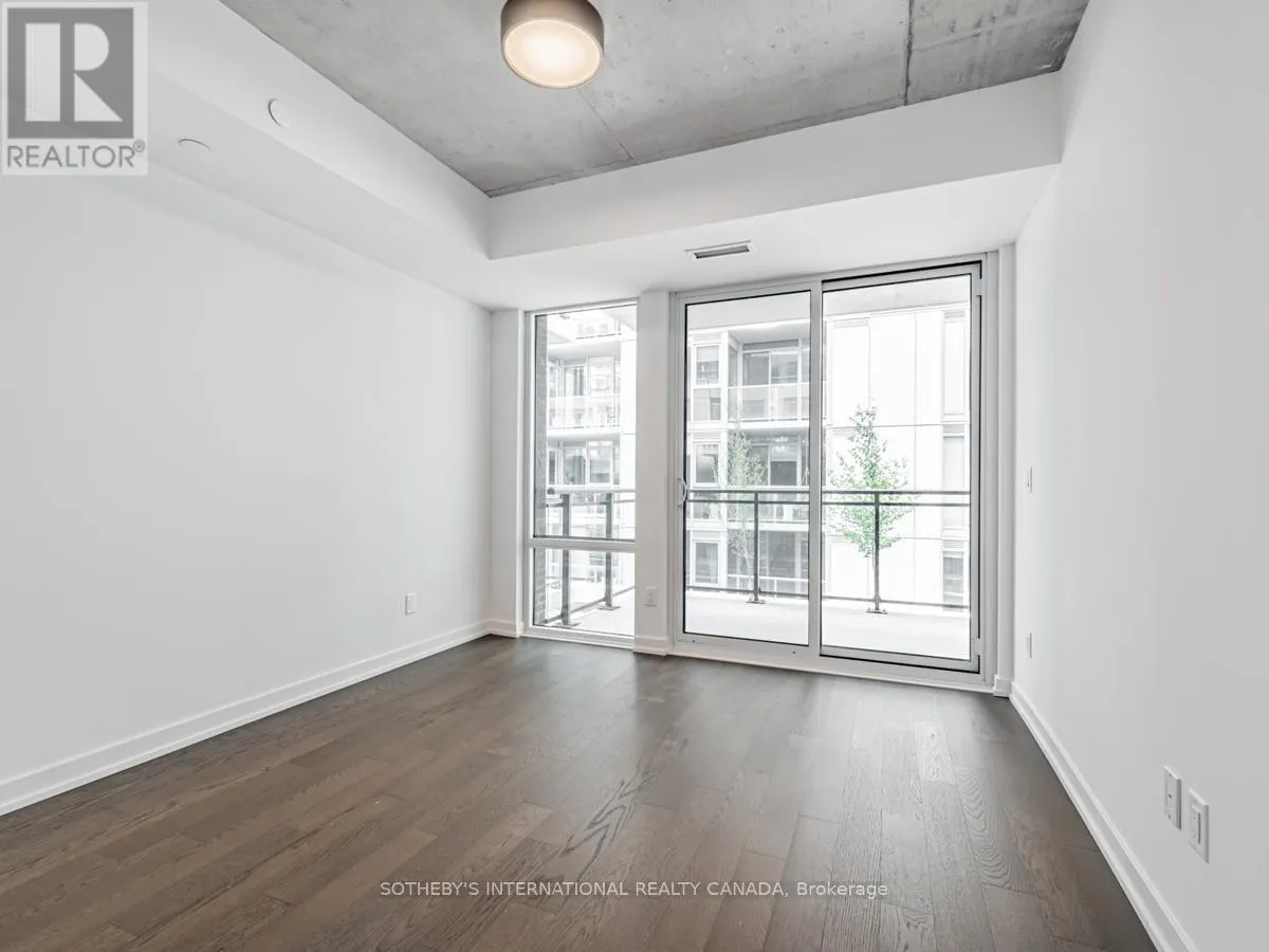 302 - 45 BASEBALL PLACE