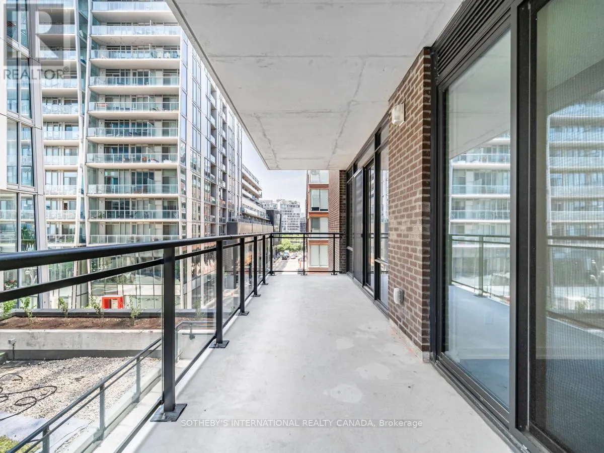 302 - 45 BASEBALL PLACE