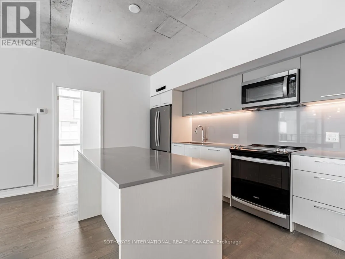 302 - 45 BASEBALL PLACE