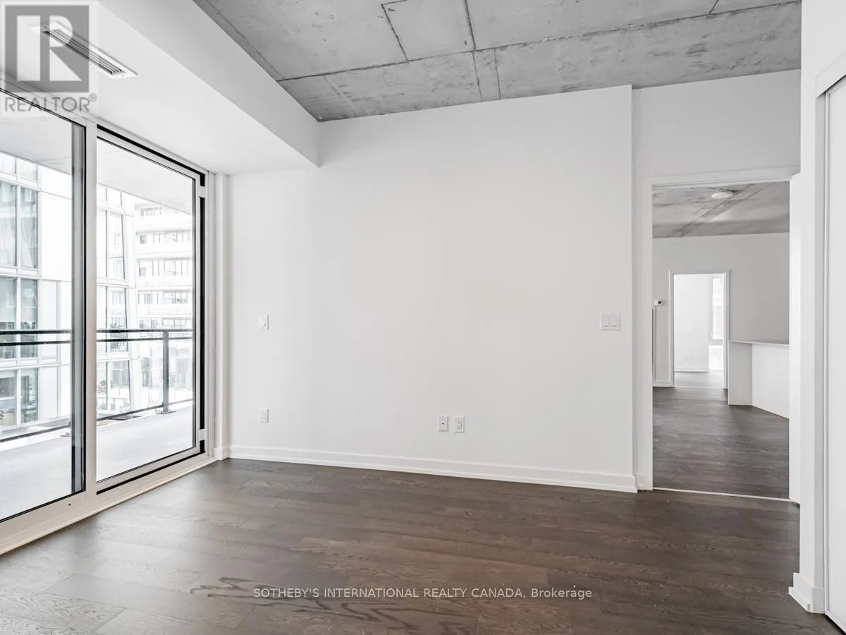 302 - 45 BASEBALL PLACE