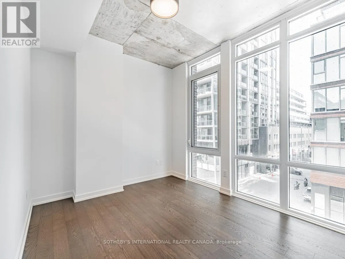 302 - 45 BASEBALL PLACE