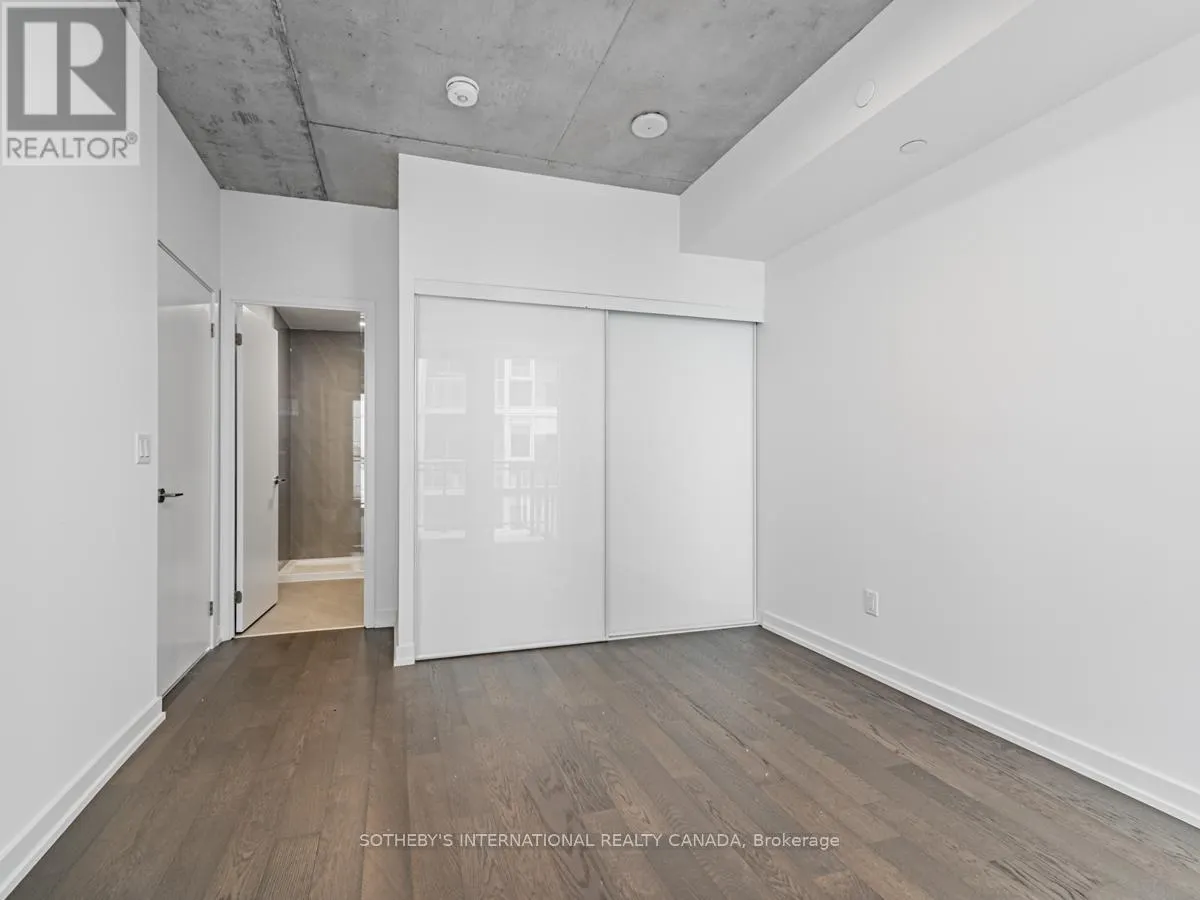 302 - 45 BASEBALL PLACE