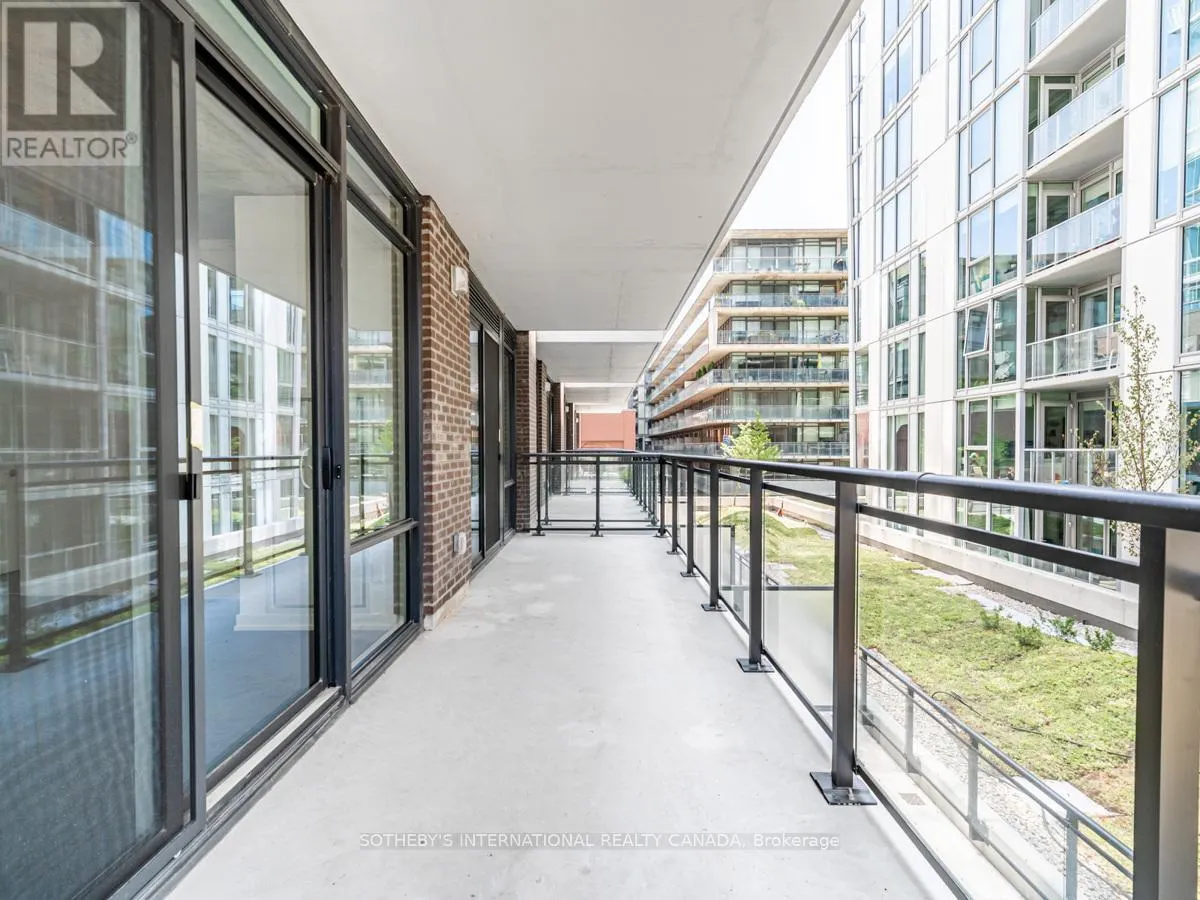 302 - 45 BASEBALL PLACE