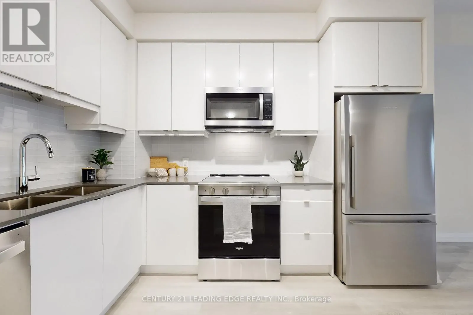 506 - 3260 SHEPPARD AVENUE E