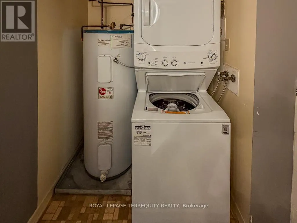 1513 - 150 ALTON TOWERS CIRCLE