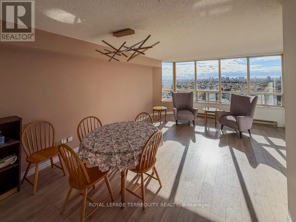 1513 - 150 ALTON TOWERS CIRCLE