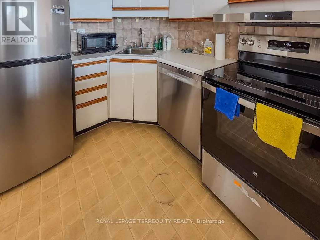 1513 - 150 ALTON TOWERS CIRCLE