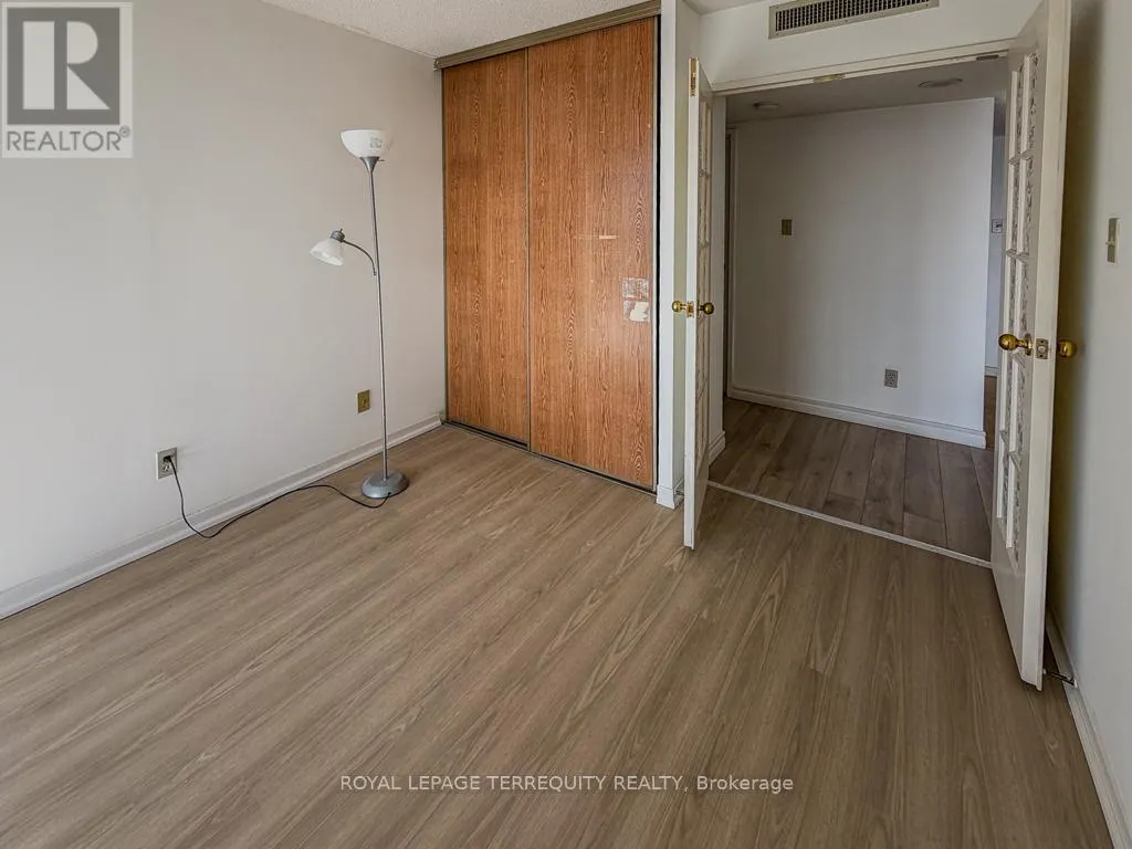 1513 - 150 ALTON TOWERS CIRCLE