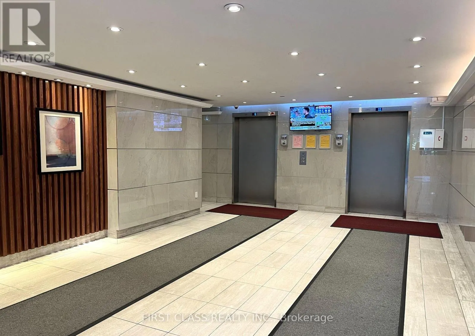 1412 - 10 STONEHILL COURT