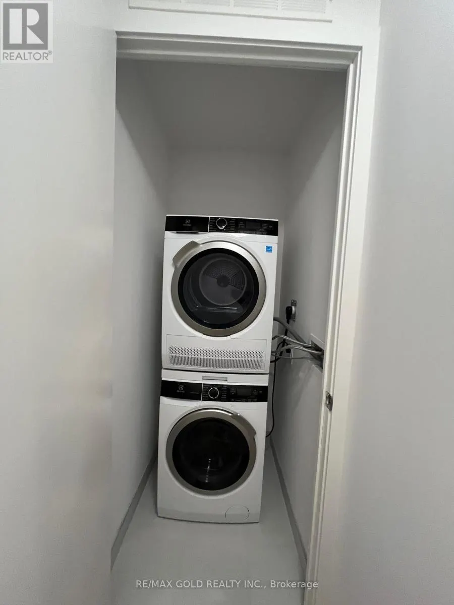 220 - 7439 KINGSTON ROAD