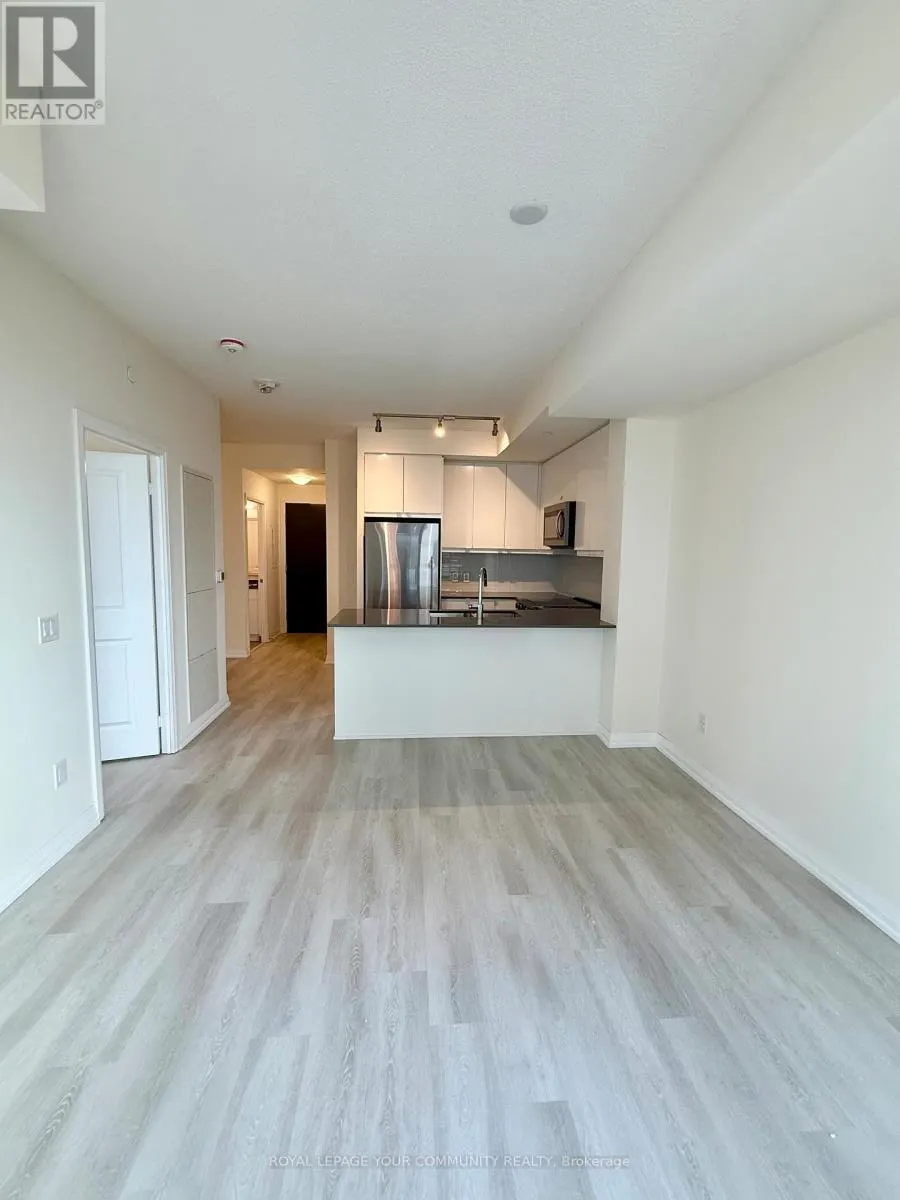 2525 - 3270 SHEPPARD AVENUE E