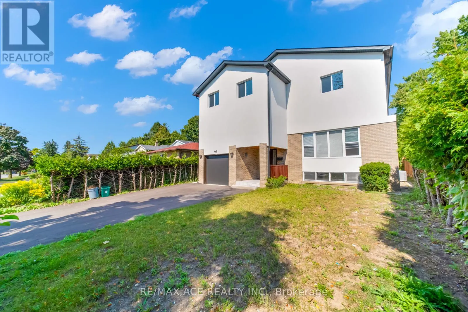 96 INVERGORDON AVENUE