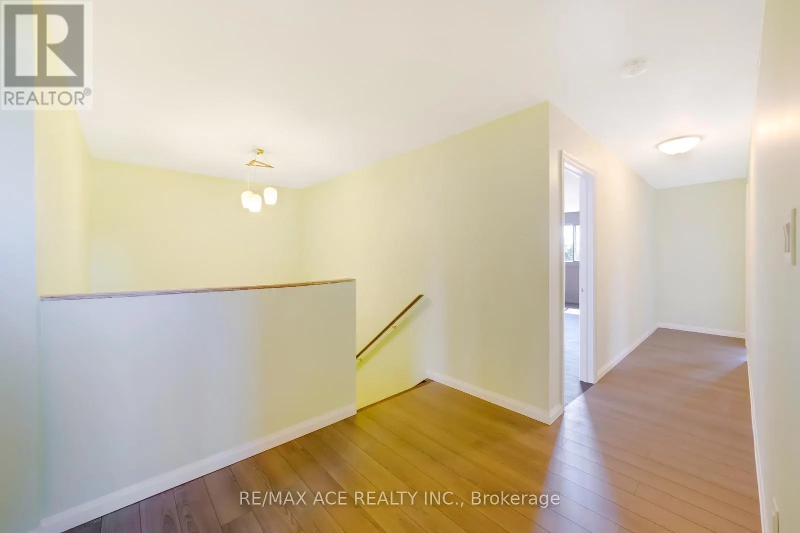 96 INVERGORDON AVENUE