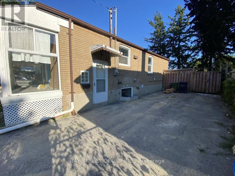 LOWER - 11 MCGREGOR ROAD