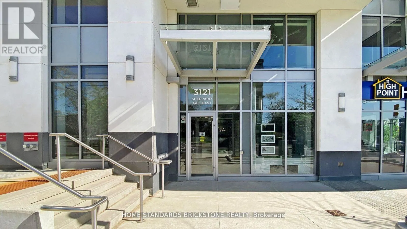2005 - 3121 SHEPPARD AVENUE E