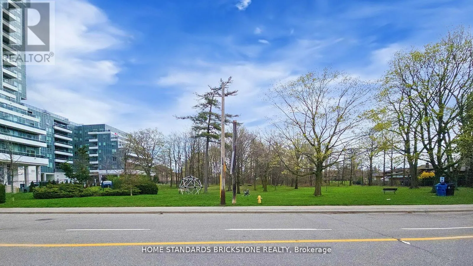 2005 - 3121 SHEPPARD AVENUE E