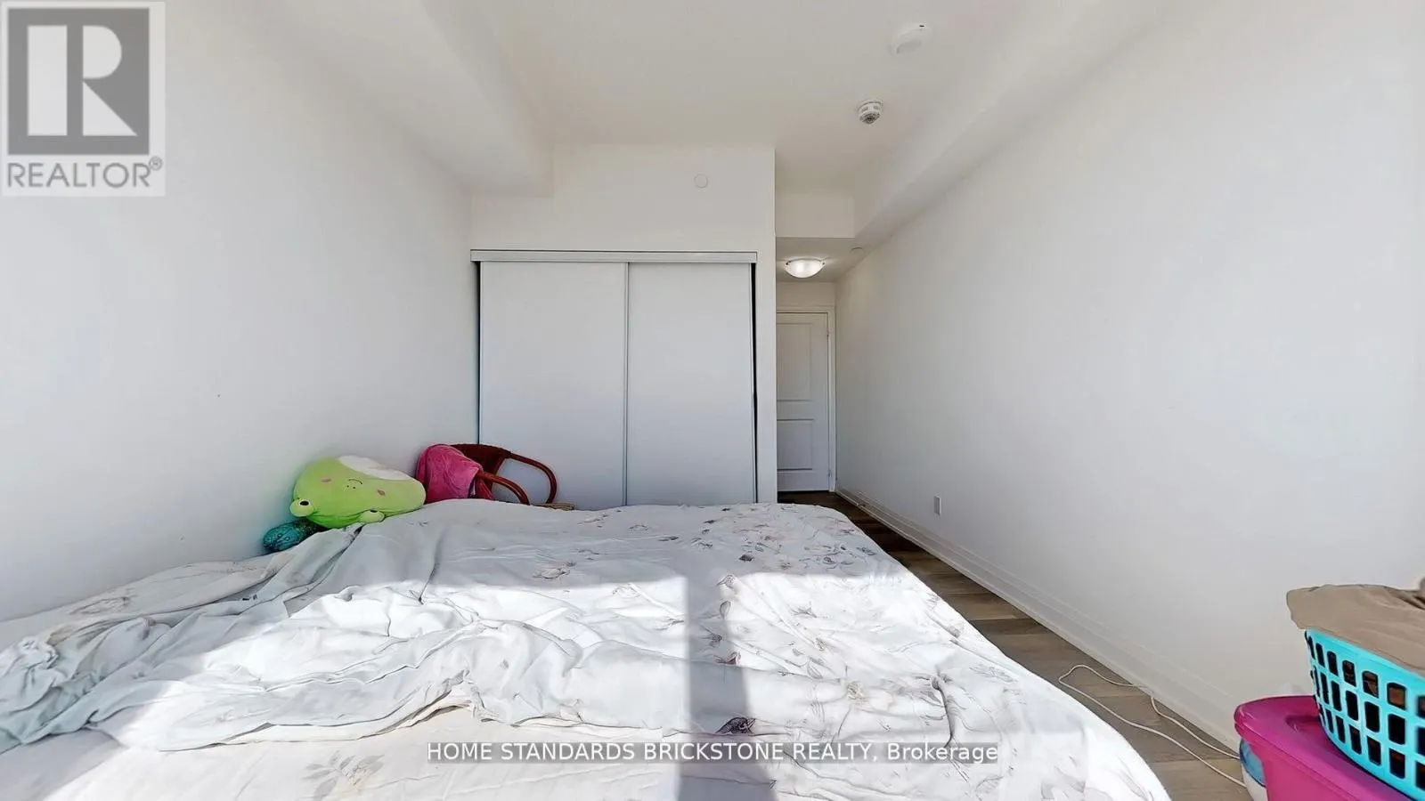 2005 - 3121 SHEPPARD AVENUE E