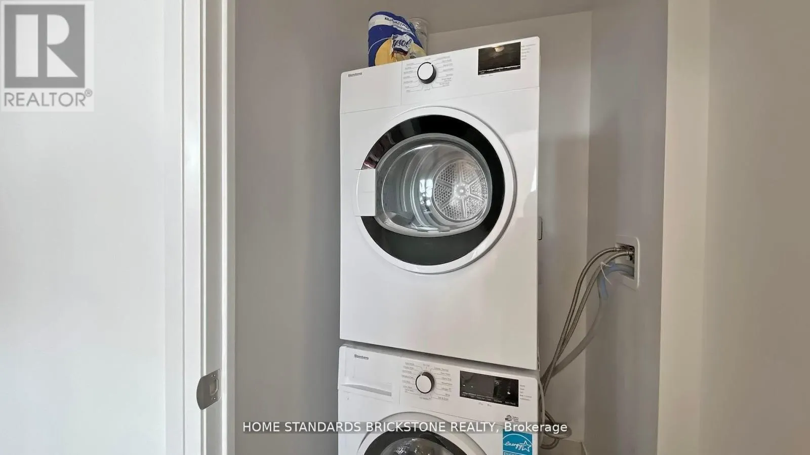 2005 - 3121 SHEPPARD AVENUE E