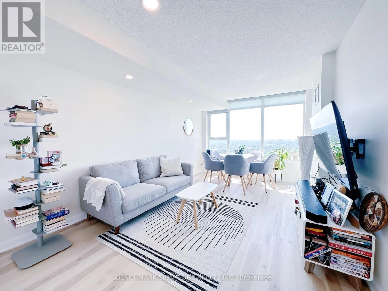 3007 - 190 BOROUGH DRIVE