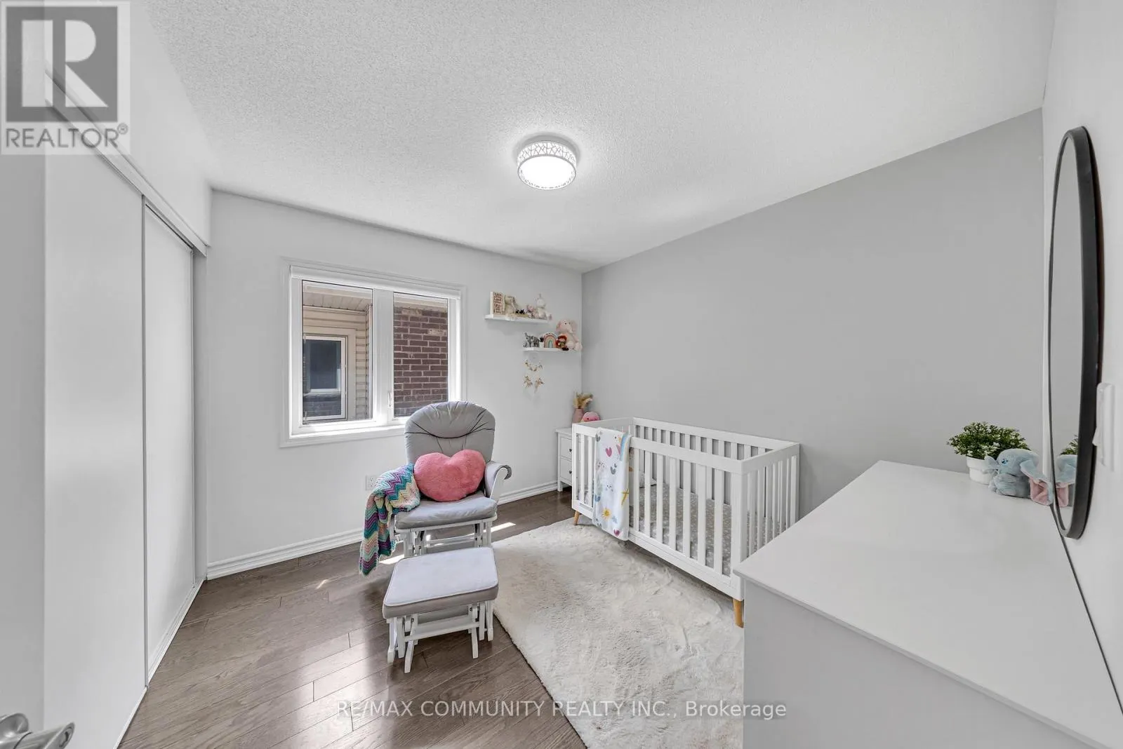 1055 FOXTAIL CRESCENT