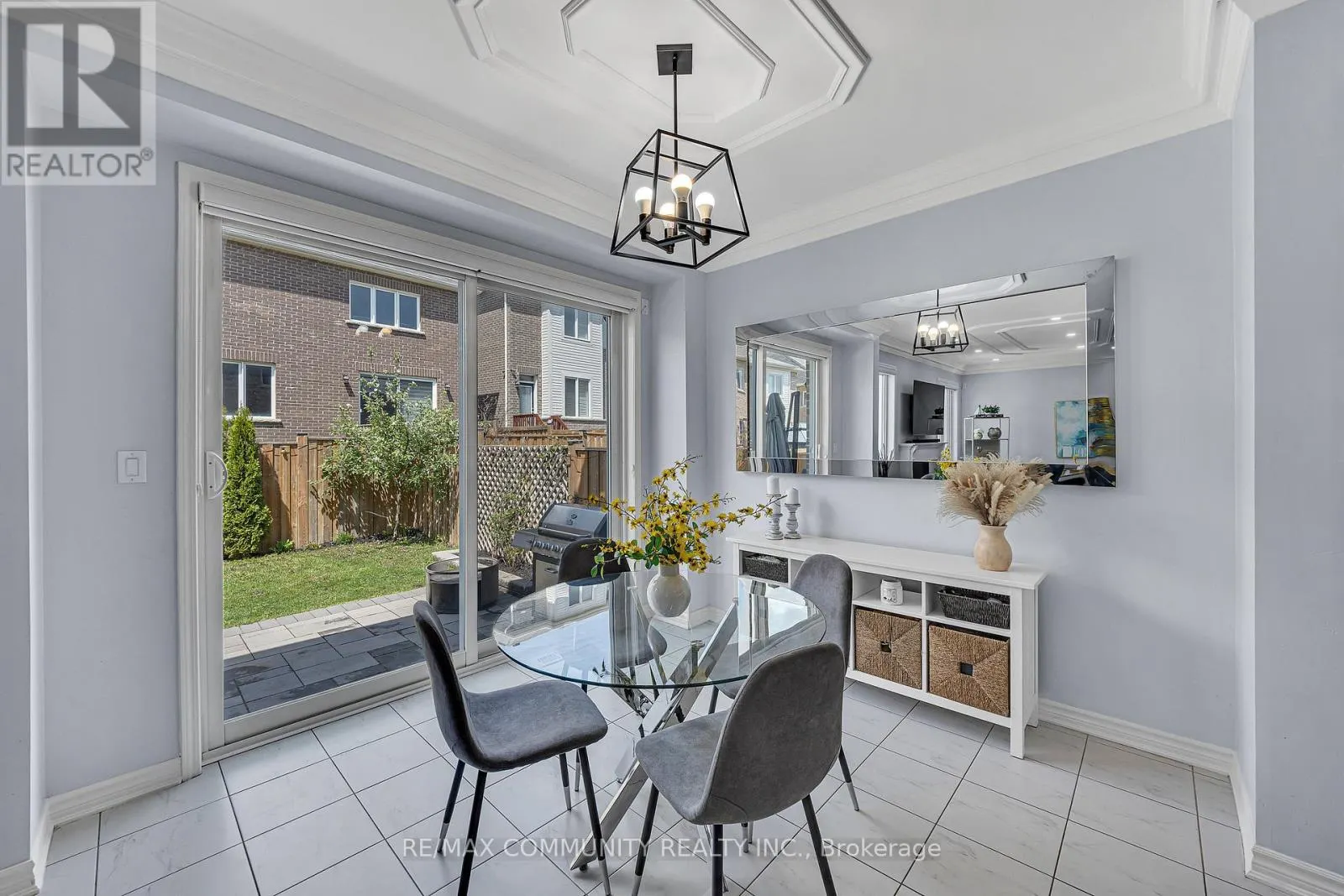 1055 FOXTAIL CRESCENT