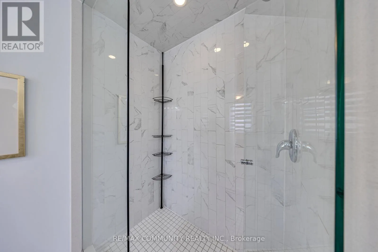 1055 FOXTAIL CRESCENT