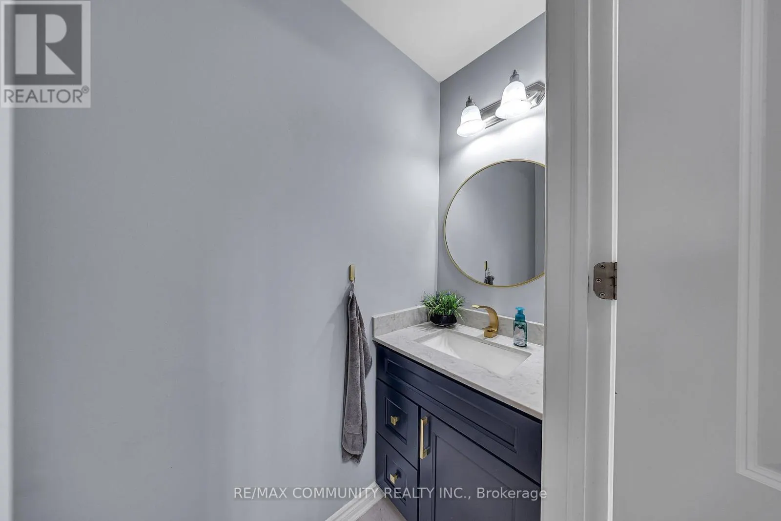 1055 FOXTAIL CRESCENT