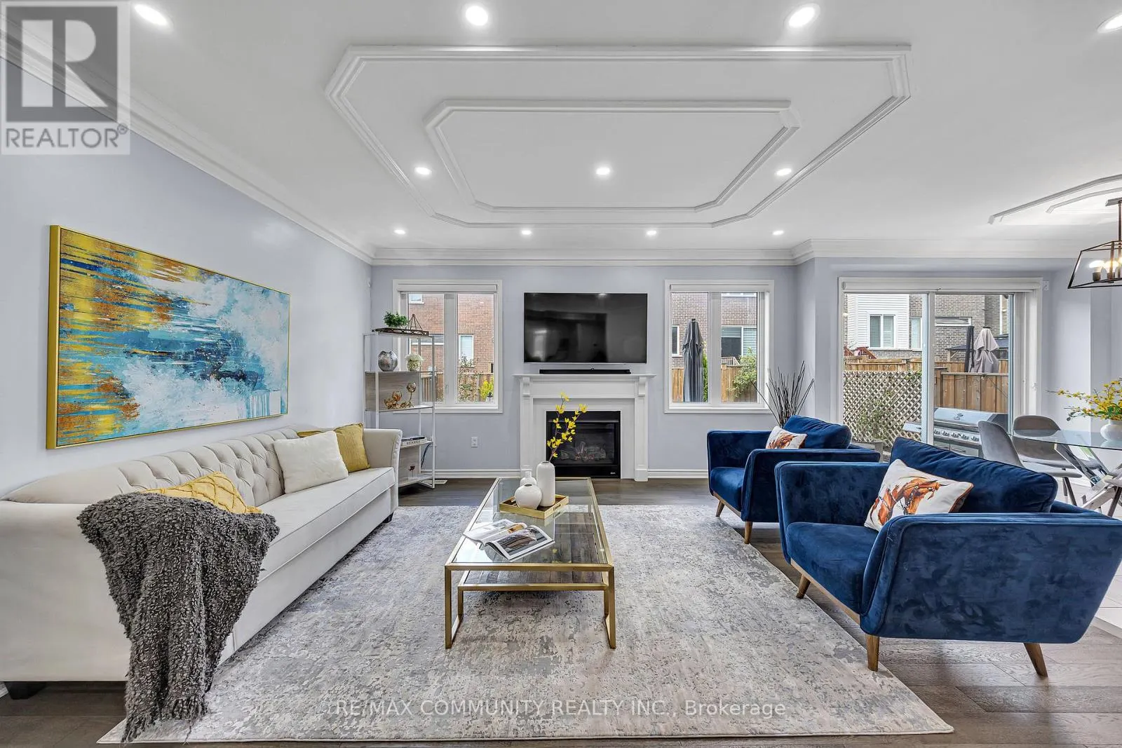 1055 FOXTAIL CRESCENT