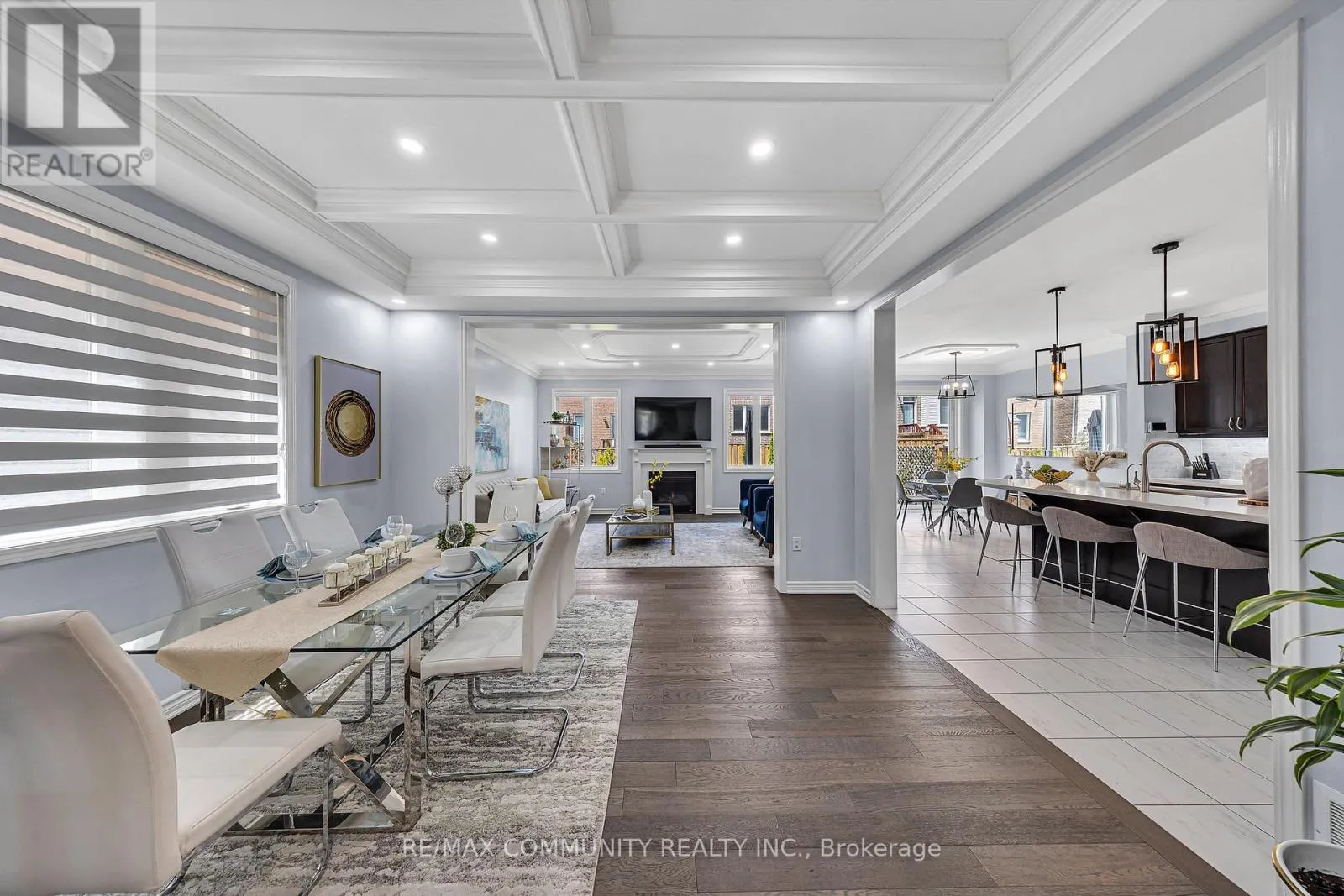 1055 FOXTAIL CRESCENT