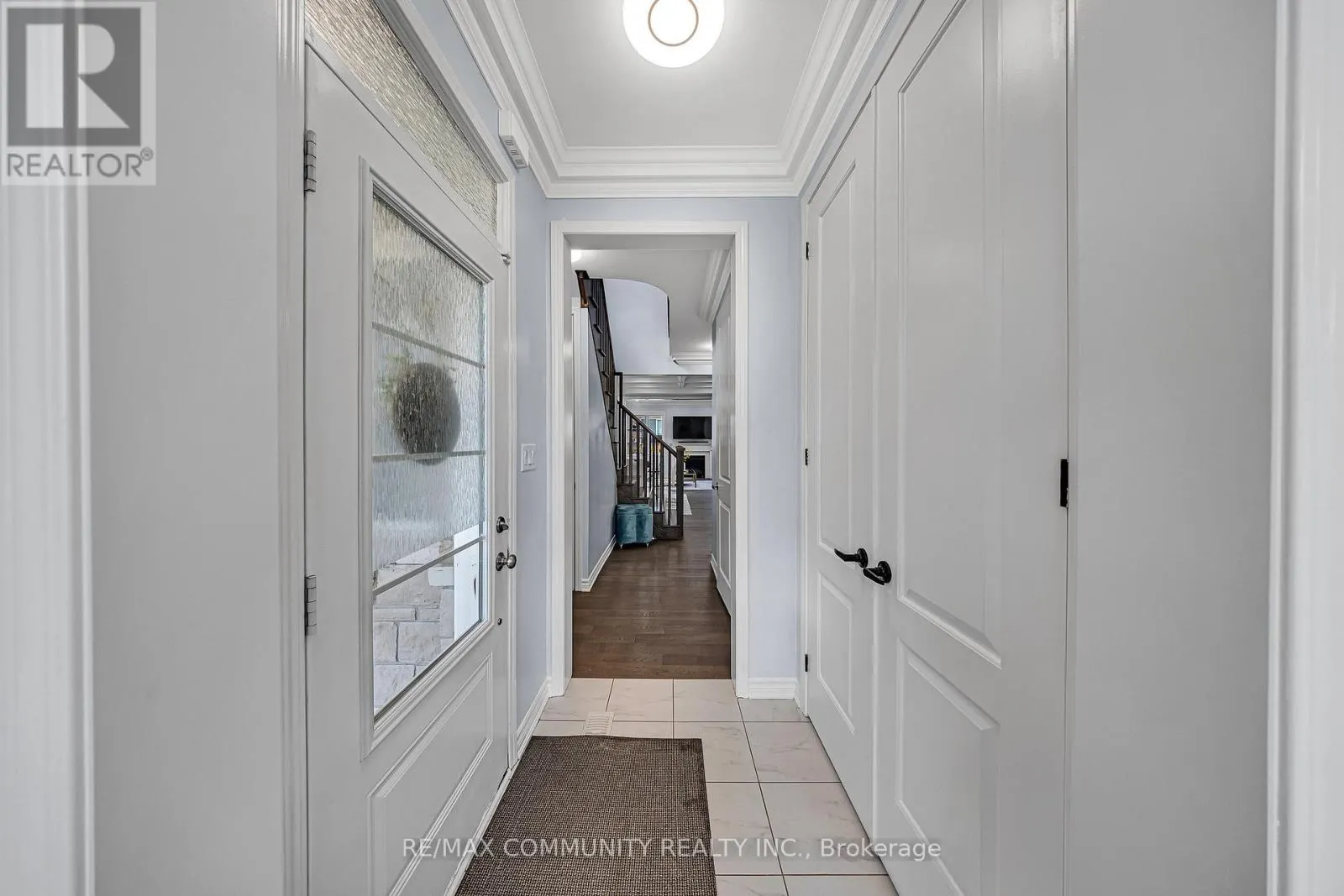 1055 FOXTAIL CRESCENT