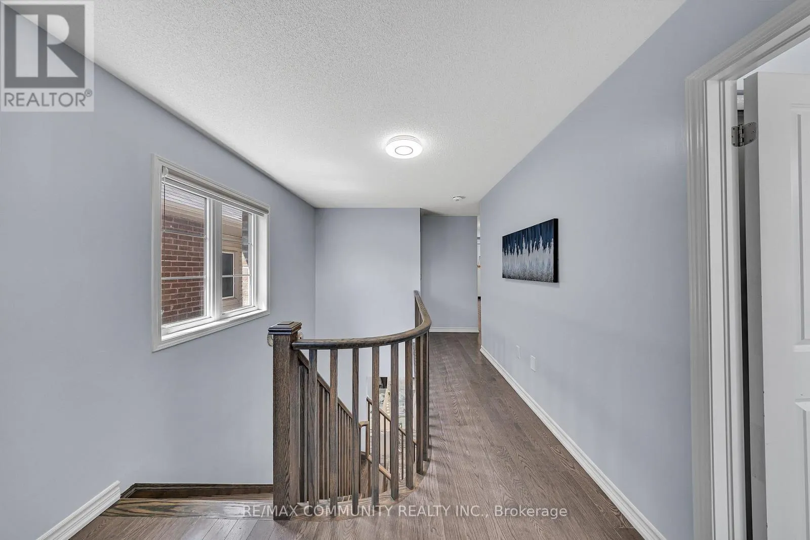 1055 FOXTAIL CRESCENT