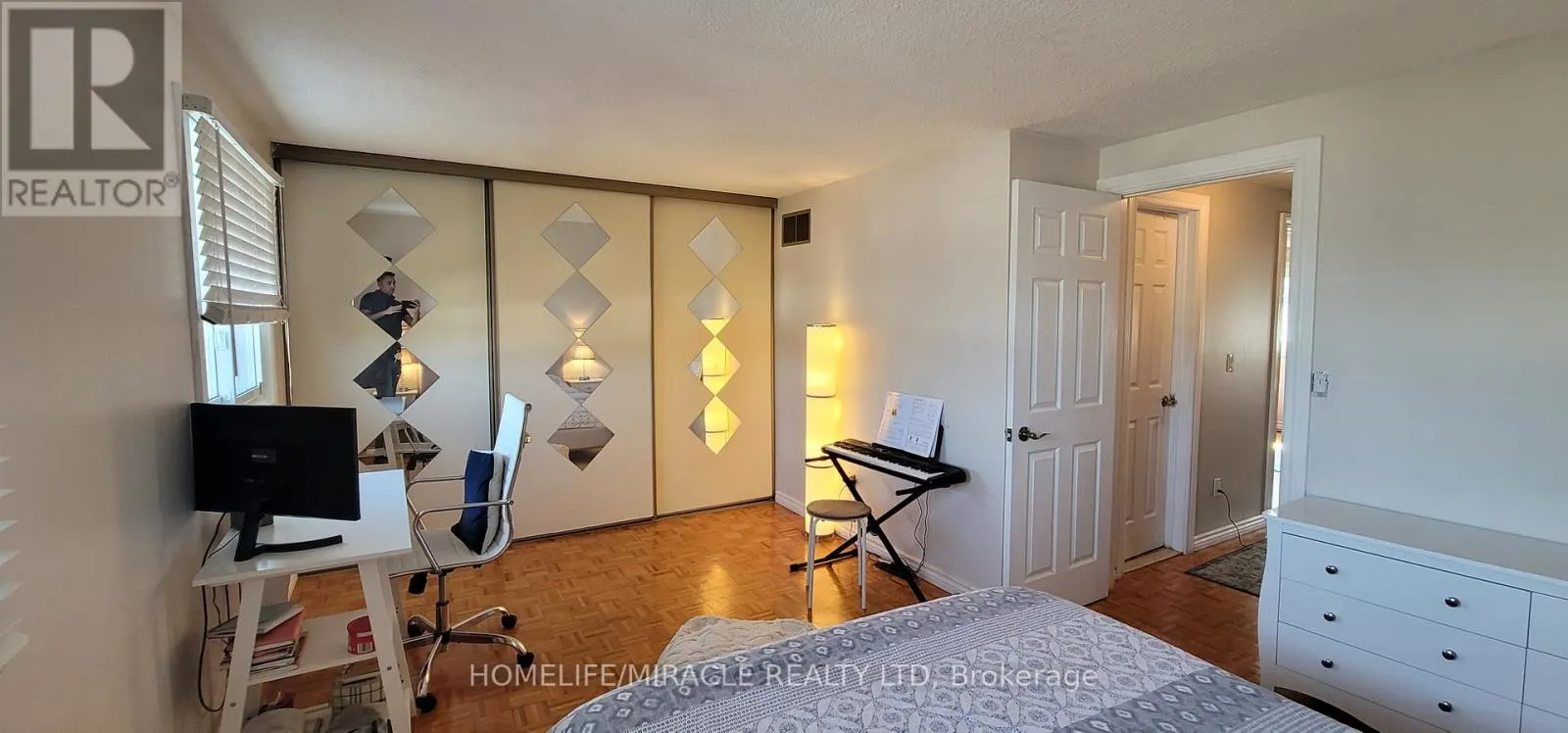 1312 CHERRYDOWN DRIVE