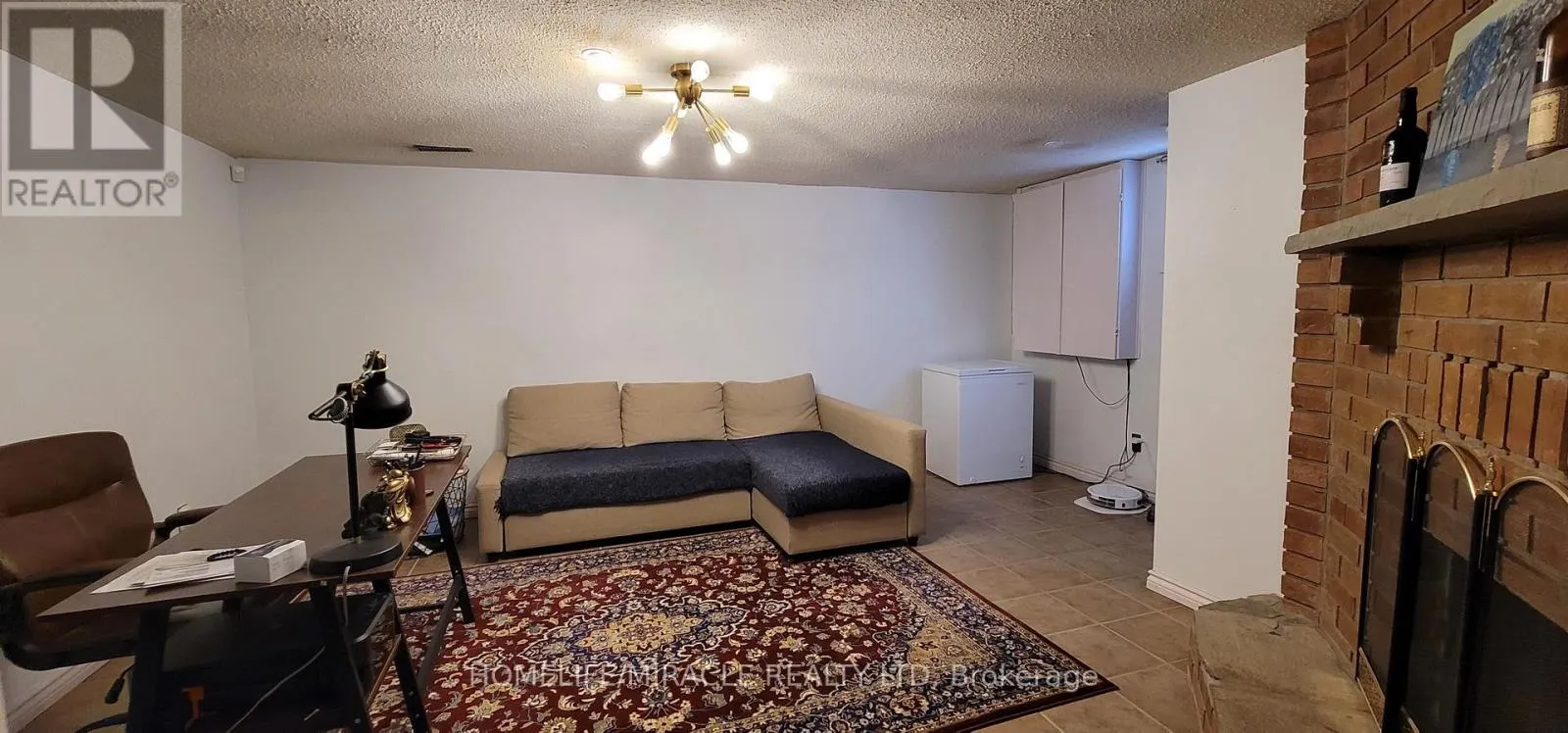 1312 CHERRYDOWN DRIVE