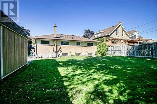 427 FAIRLEIGH AVENUE